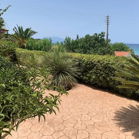 Villa Paralia *